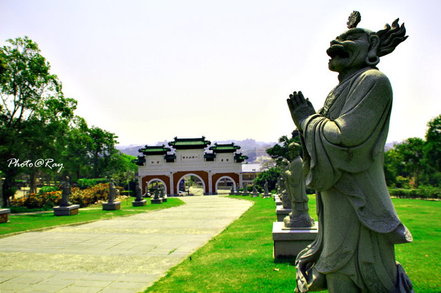 <a href='http://www.251994.com/zhanghua/992' title='八卦山' style='color:blue;font-size:14px;'>八卦山</a>大佛